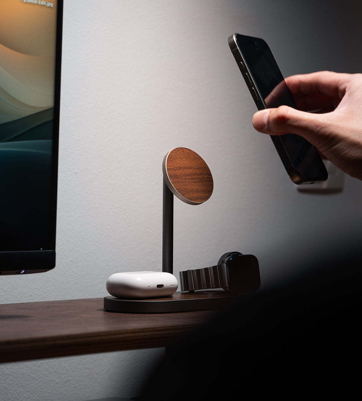 KUXIU X23 Pro 3-In-1 Magnetic Wireless Charger & Stand Kit