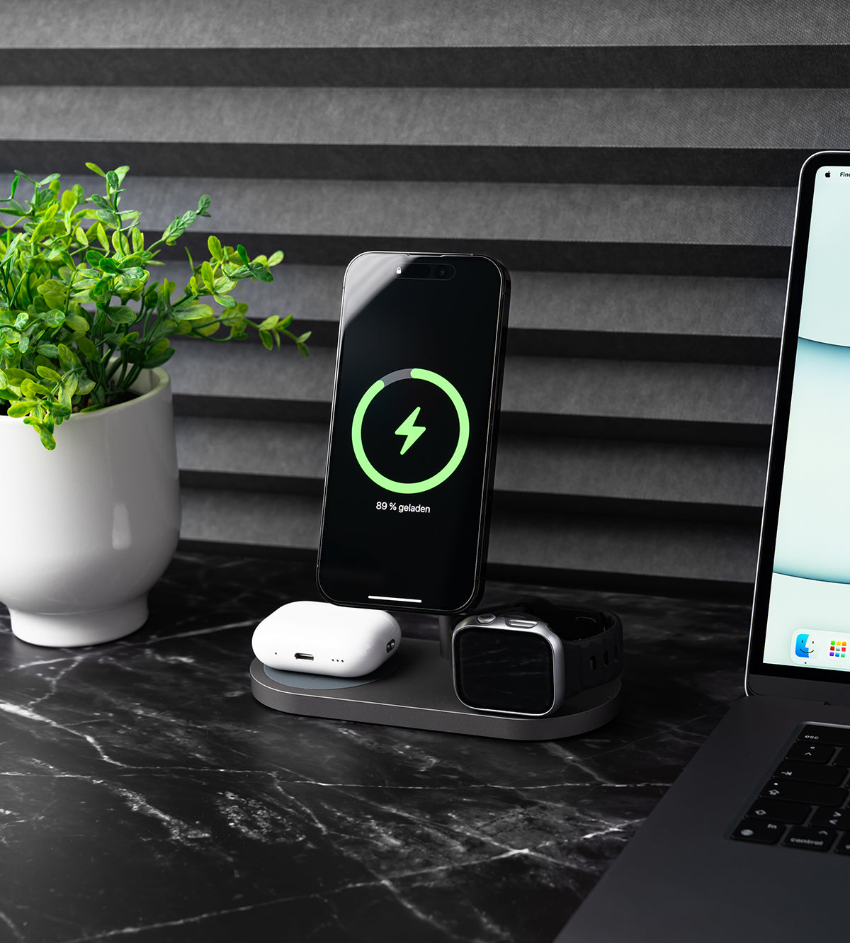 KUXIU X23 Pro 3-In-1 Magnetic Wireless Charger & Stand Kit