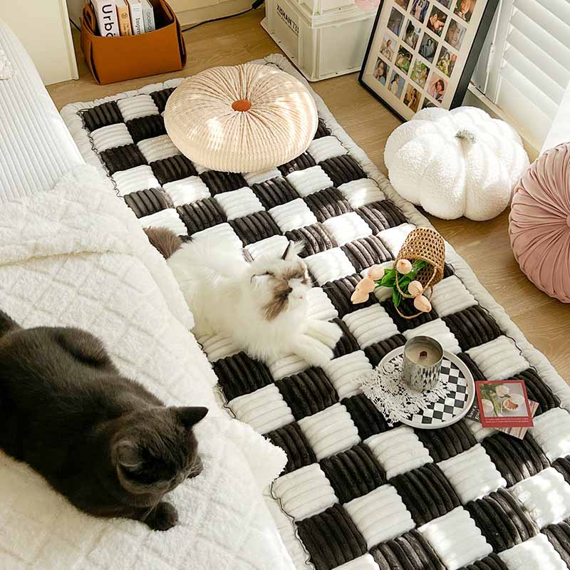 Cozy Chenille Anti-Slip Pet Mat